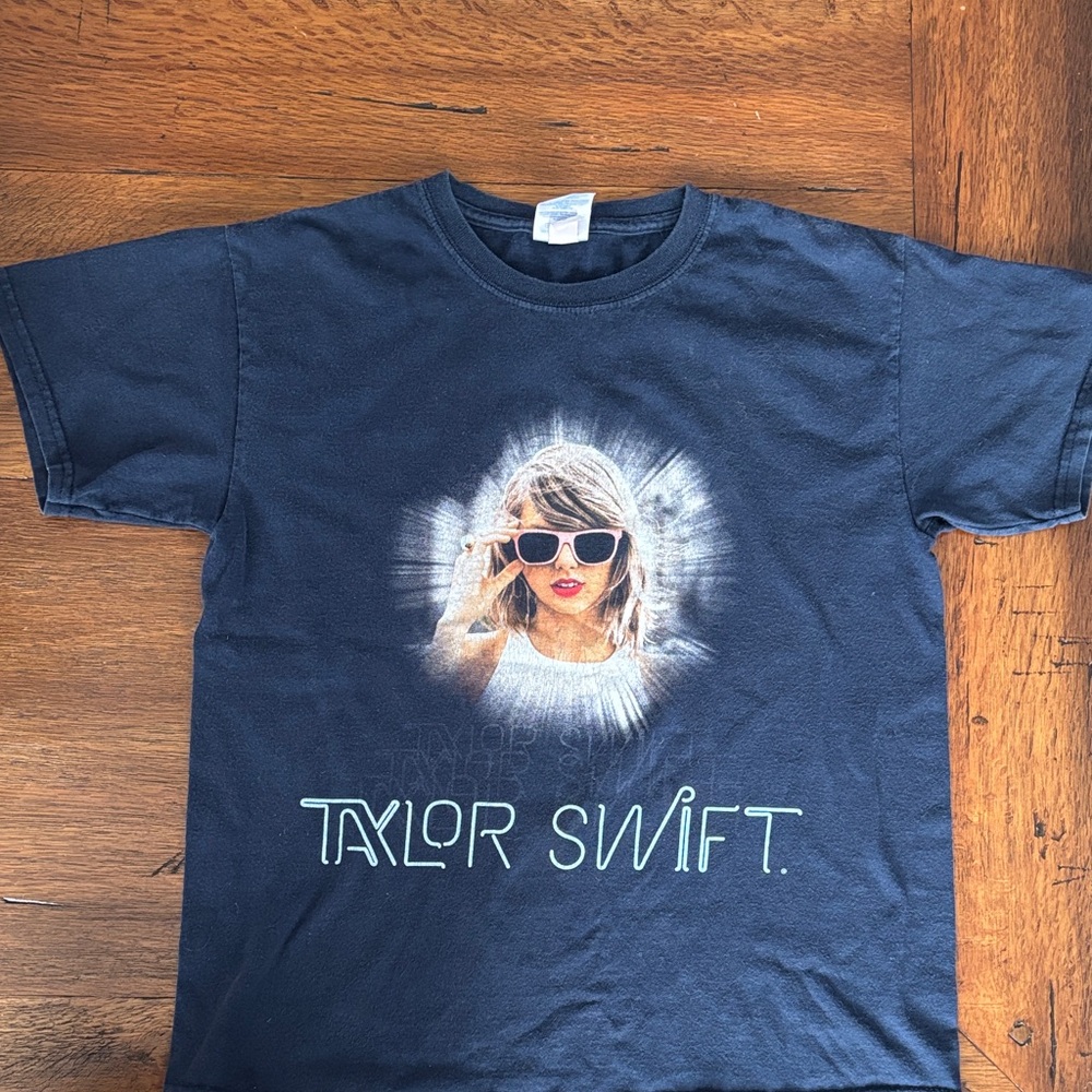 Taylor Swift 1989 World Tour Graphic T-Shirt Kids